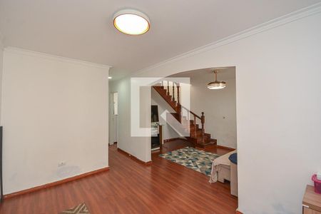 Sala de casa à venda com 3 quartos, 120m² em Jardim Susana, São Paulo