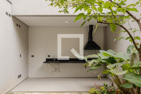 Quintal e Churrasqueira de casa à venda com 2 quartos, 190m² em Vila Nova Conceição, São Paulo