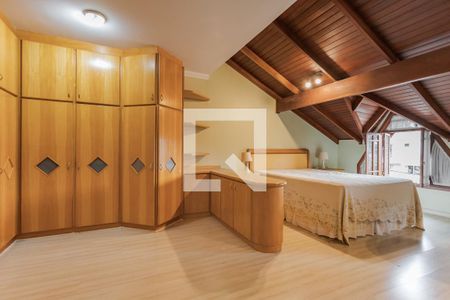 Suíte de casa para alugar com 3 quartos, 261m² em Chácara das Pedras, Porto Alegre