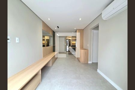 Sala de apartamento para alugar com 2 quartos, 63m² em Indianópolis, São Paulo