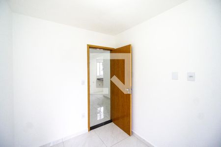 Quarto 01 de apartamento para alugar com 2 quartos, 39m² em Penha de França, São Paulo