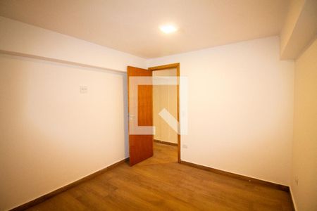 Quarto 2 de casa para alugar com 2 quartos, 53m² em Santo Amaro, São Paulo