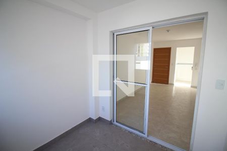 Varanda da Sala de apartamento para alugar com 2 quartos, 55m² em Novo das Indústrias, Belo Horizonte