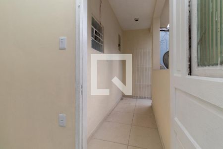 Sala/Cozinha de casa para alugar com 2 quartos, 50m² em Parque dos Bancarios, São Paulo