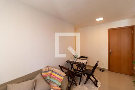 Salas de apartamento para alugar com 2 quartos, 42m² em Vila Satúrnia, Campinas