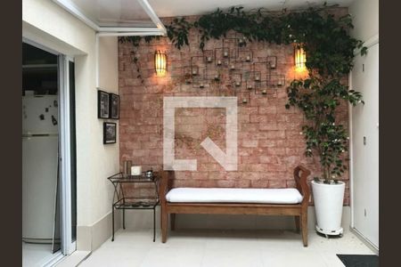 Casa à venda com 3 quartos, 220m² em Vila Elvira, São Paulo
