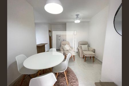 Sala de apartamento para alugar com 2 quartos, 55m² em Vila Sonia, São Paulo