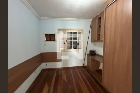 Quarto 1 de casa para alugar com 3 quartos, 160m² em Madureira, Rio de Janeiro