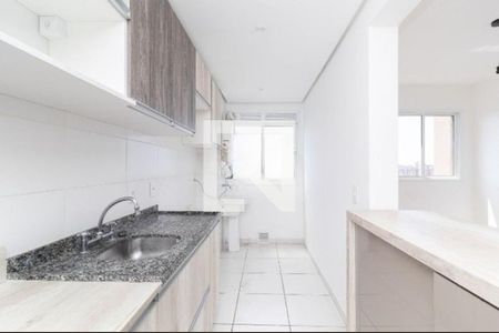 Cozinha de apartamento para alugar com 2 quartos, 55m² em Passo d’Areia, Porto Alegre
