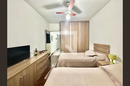 Quarto 2 de casa à venda com 2 quartos, 200m² em Vila Bertioga, São Paulo