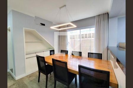 Casa à venda com 3 quartos, 163m² em Santo Amaro, São Paulo