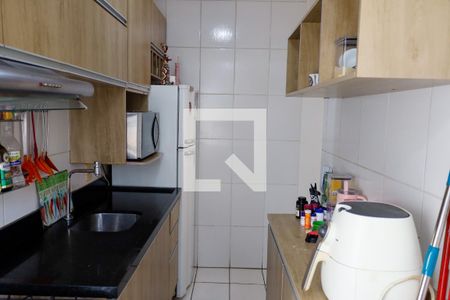 Cozinha de apartamento para alugar com 2 quartos, 55m² em Santa Maria, Osasco