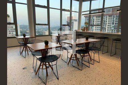 Kitnet/Studio à venda com 2 quartos, 54m² em Jardim das Acacias, São Paulo