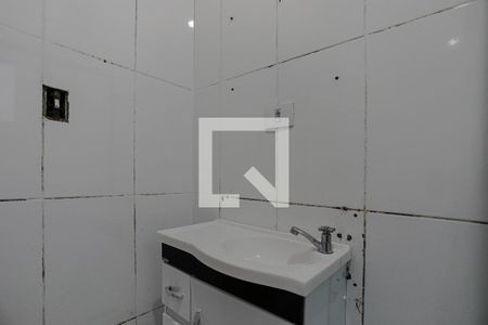 Banheiro de casa para alugar com 2 quartos, 125m² em Jardim Rubi, Mogi das Cruzes