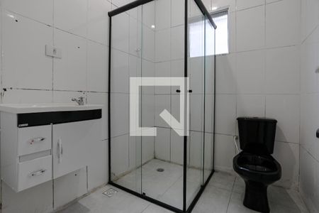 Banheiro de casa para alugar com 2 quartos, 125m² em Jardim Rubi, Mogi das Cruzes