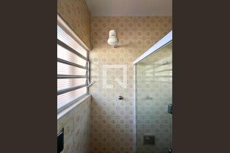 Banheiro de casa para alugar com 3 quartos, 300m² em Jardim Nova Europa, Campinas