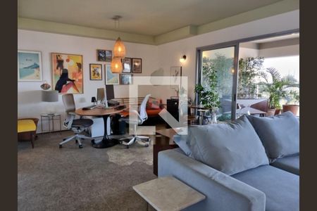 Apartamento à venda com 3 quartos, 155m² em Vila Sofia, São Paulo