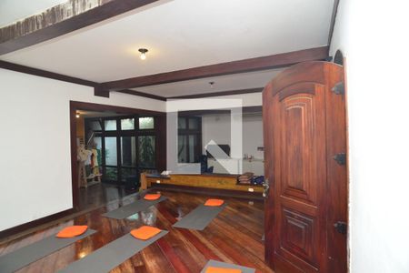 Casa de Condomínio para alugar com 6 quartos, 720m² em Barra da Tijuca, Rio de Janeiro