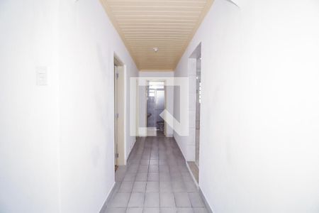 Corredor de casa para alugar com 4 quartos, 160m² em Vila Amalia (zona Norte), São Paulo