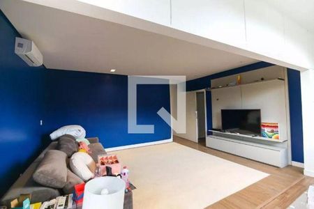 Casa à venda com 3 quartos, 342m² em Jardim Europa, São Paulo