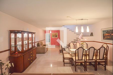 Sala de casa para alugar com 3 quartos, 223m² em Vila Vivaldi, São Bernardo do Campo