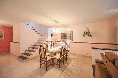 Sala de casa para alugar com 3 quartos, 223m² em Vila Vivaldi, São Bernardo do Campo