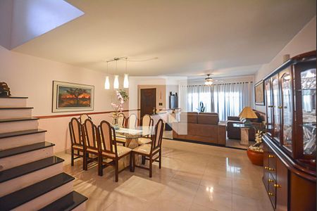 Sala de casa para alugar com 3 quartos, 223m² em Vila Vivaldi, São Bernardo do Campo
