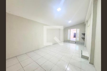 Casa para alugar com 6 quartos, 267m² em Jardim América, Goiânia