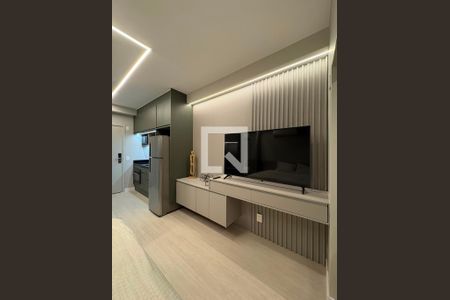Sala / Quarto de kitnet/studio para alugar com 1 quarto, 39m² em Campo Belo, São Paulo