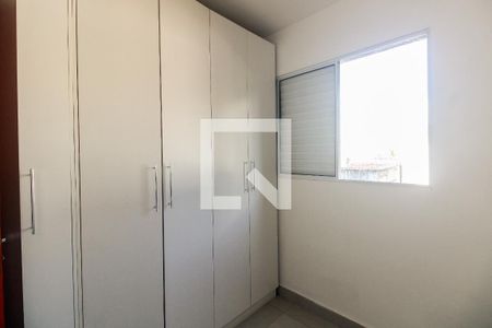 Quarto 1 de apartamento para alugar com 2 quartos, 40m² em Parque São Jorge, São Paulo