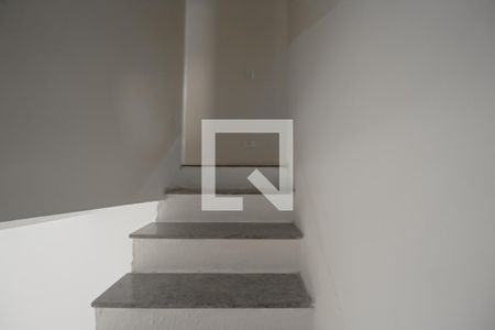 Escada de casa para alugar com 3 quartos, 120m² em Pirituba, São Paulo
