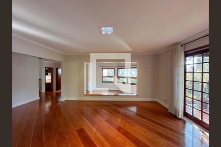 Casa de Condomínio à venda com 4 quartos, 536m² em Morada dos Pinheiros (Aldeia da Serra), Barueri