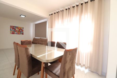 Sala de Jantar de apartamento para alugar com 3 quartos, 82m² em Jaraguá, Uberlândia