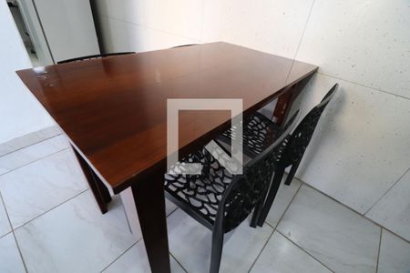 Sala de casa para alugar com 2 quartos, 52m² em Cazeca, Uberlândia