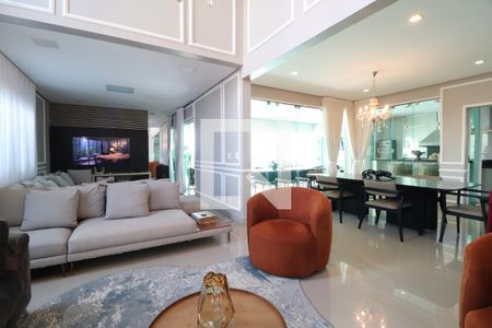 Sala de casa de condomínio para alugar com 3 quartos, 350m² em Nova Uberlândia, Uberlândia