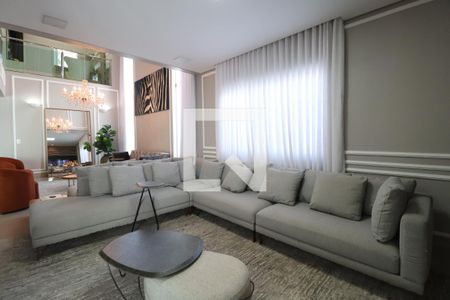 Sala de TV de casa de condomínio para alugar com 3 quartos, 350m² em Nova Uberlândia, Uberlândia