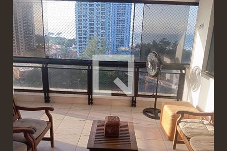 Varanda de apartamento para alugar com 4 quartos, 115m² em Jacarepaguá, Rio de Janeiro