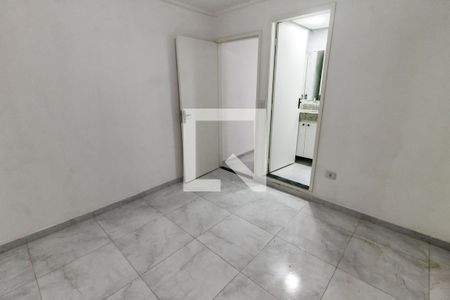 Suíte de casa para alugar com 2 quartos, 48m² em Parque Regina, São Paulo