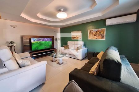 Casa à venda com 6 quartos, 352m² em Charitas, Niterói
