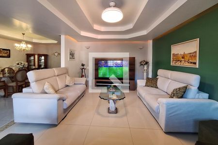 Sala de casa à venda com 6 quartos, 352m² em Charitas, Niterói
