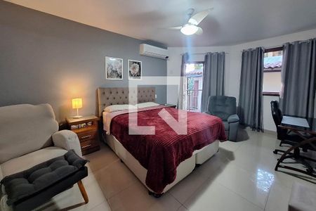 Suíte 1 de casa à venda com 6 quartos, 352m² em Charitas, Niterói