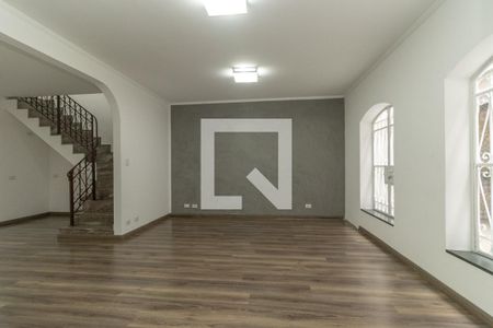 Sala de casa para alugar com 4 quartos, 350m² em Jardim Avelino, São Paulo