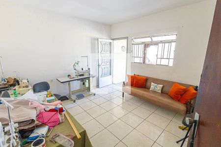 Sala de casa à venda com 3 quartos, 360m² em Inconfidência, Belo Horizonte