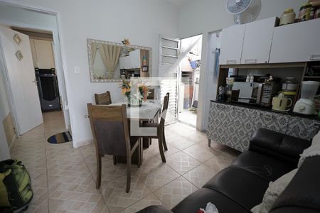 Sala de casa à venda com 4 quartos, 124m² em Vila Linda, Santo André