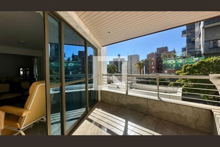 Varanda  de apartamento à venda com 4 quartos, 212m² em Cruzeiro, Belo Horizonte