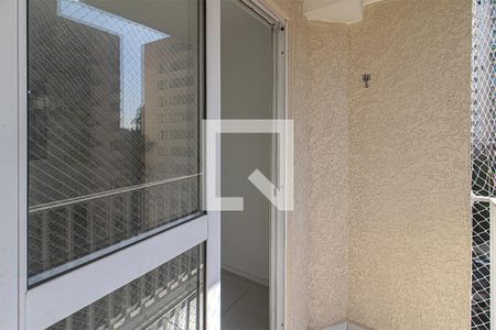 sacada_3 de casa de condomínio à venda com 3 quartos, 59m² em Taboão, São Paulo