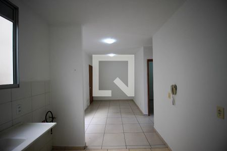 Sala/cozinha de apartamento para alugar com 2 quartos, 60m² em Éden, Sorocaba