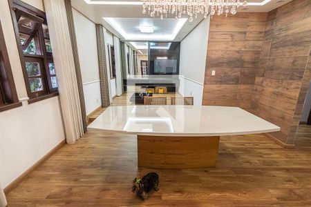 sala / 2 ambientes de casa para alugar com 4 quartos, 518m² em Castelo, Belo Horizonte
