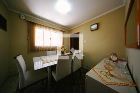 Casa à venda com 3 quartos, 300m² em Artur Alvim, São Paulo