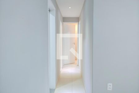 Corredor  de apartamento para alugar com 2 quartos, 68m² em Humaitá, Rio de Janeiro